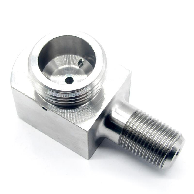 Adapter 90 Deg On / Off Valve 044866-1