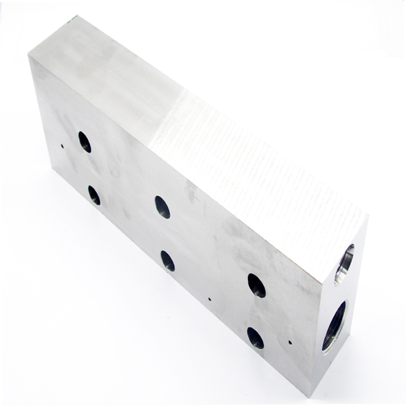 Manifold Wtr End Cap Hhyplex 011899-1