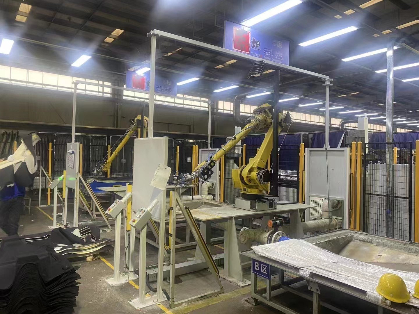 Robort Waterjet System with 5000bar High Pressure Pump 